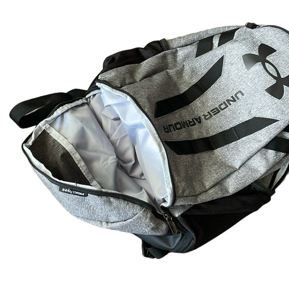 Under Armour - Unisex Backpack - Picture 5 of 8
